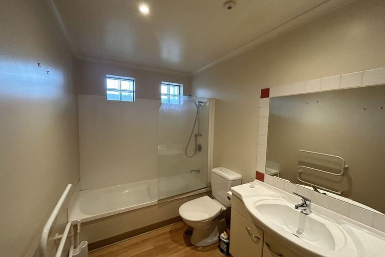 Photo of property in Paramount Apartments, 30/281 Maunganui Road, Mount Maunganui, 3116