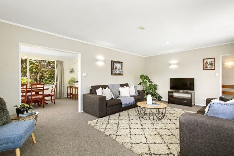 Photo of property in 64 Oriel Avenue, Tawa, Wellington, 5028