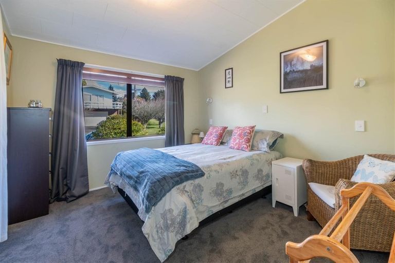 Photo of property in 2 Taiporutu Place, Springfield, Rotorua, 3015