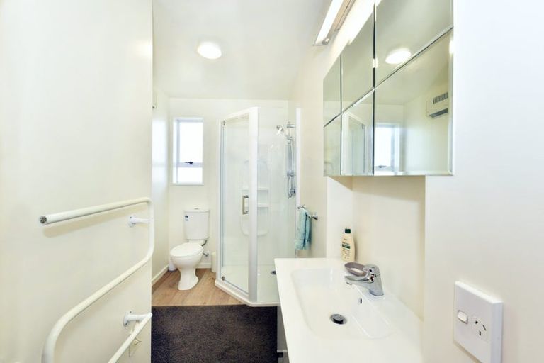 Photo of property in 14 O'connor Place, Burnside, Christchurch, 8053