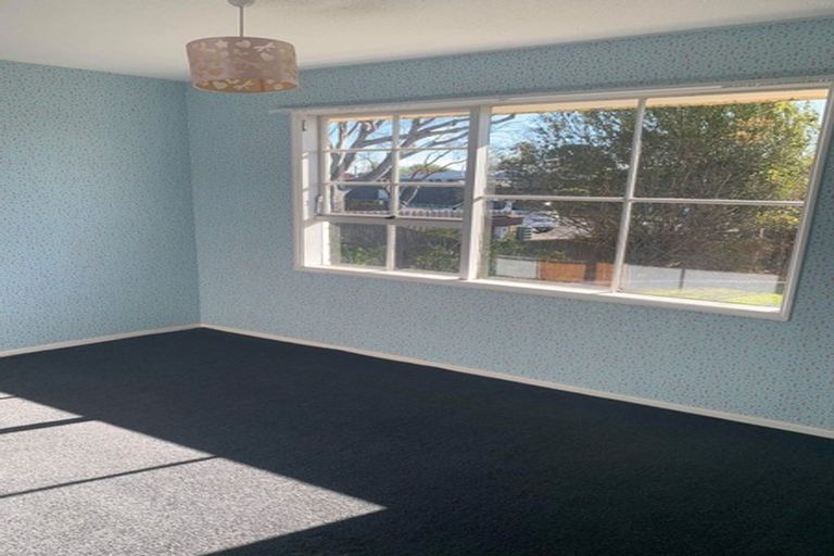 Photo of property in 75 Saint Heliers Crescent, Aranui, Christchurch, 8061