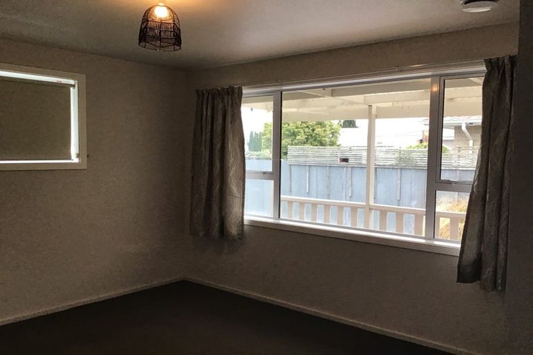 Photo of property in 33 Fern Drive, Halswell, Christchurch, 8025