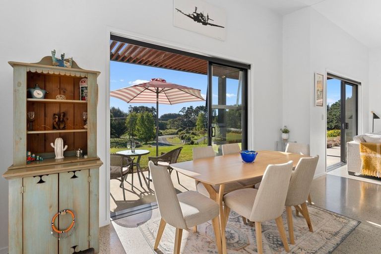 Photo of property in 9 Kristin Place, Manakau, Levin, 5573