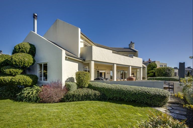 Photo of property in 3 Hikanui Place, Havelock North, 4130