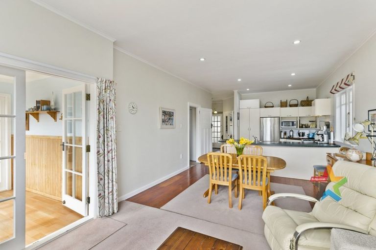 Photo of property in 13 Pinnacle Street, Seatoun, Wellington, 6022