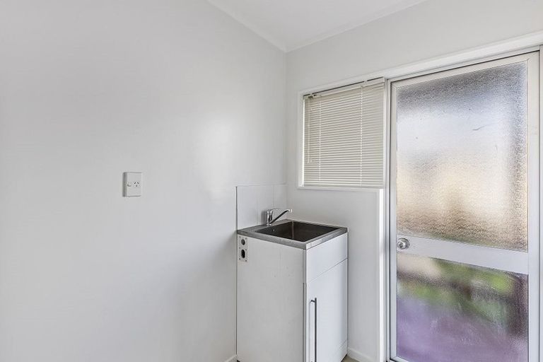 Photo of property in 103 Flat Bush Road, Clover Park, Auckland, 2023