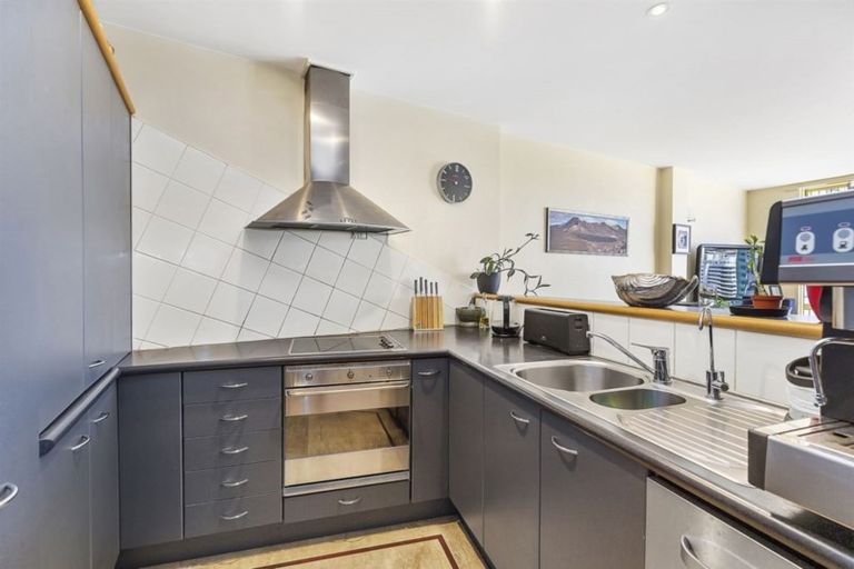 Photo of property in Sirocco Apartments, 818/8 Church Street, Wellington Central, Wellington, 6011