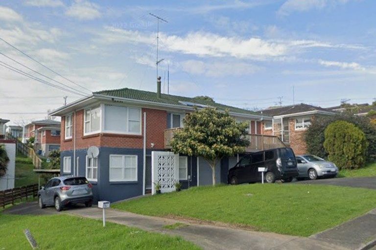 Photo of property in 2 Anne Road, Hillcrest, Auckland, 0627