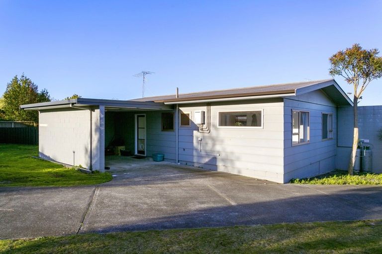 Photo of property in 2/6 Shera Street, Acacia Bay, Taupo, 3330
