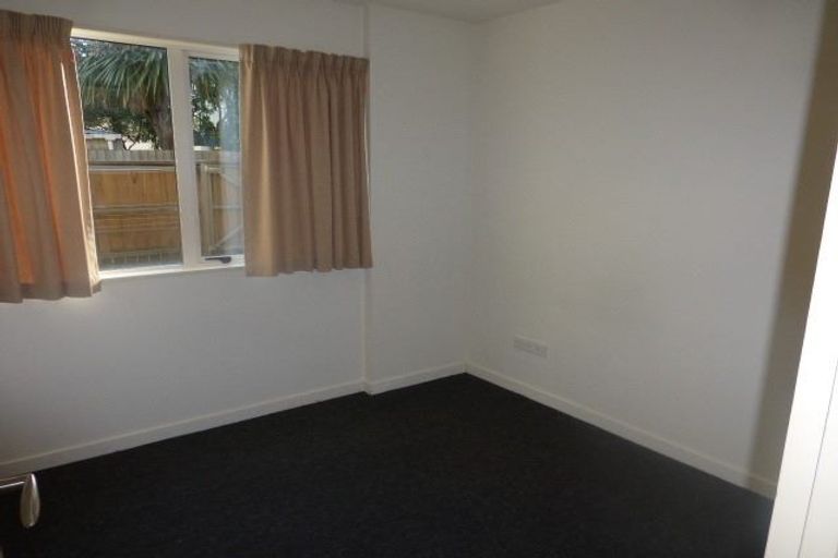 Photo of property in 3/30 Mathesons Road, Phillipstown, Christchurch, 8011