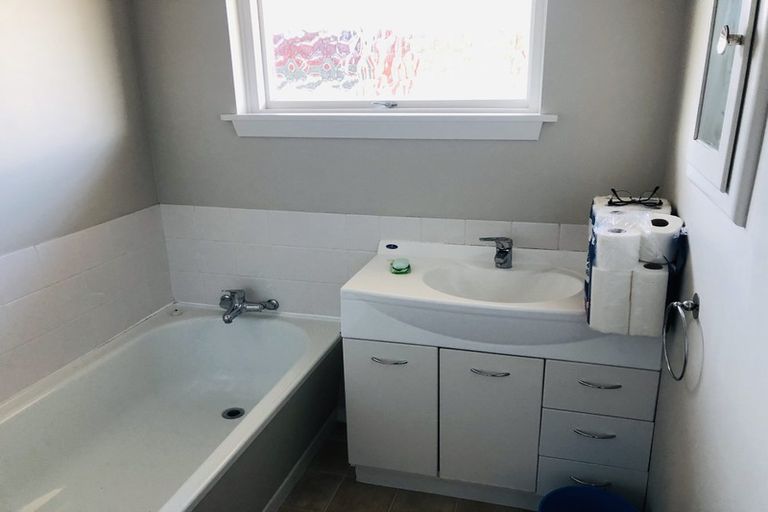 Photo of property in 1/8 Nanette Street, Upper Riccarton, Christchurch, 8041