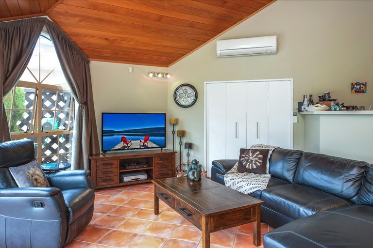 Photo of property in 16 Willow Grove, Morrinsville, 3300