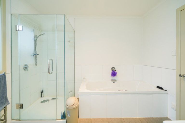 Photo of property in 3 Court Of Ascot, Seaward Bush, Invercargill, 9812