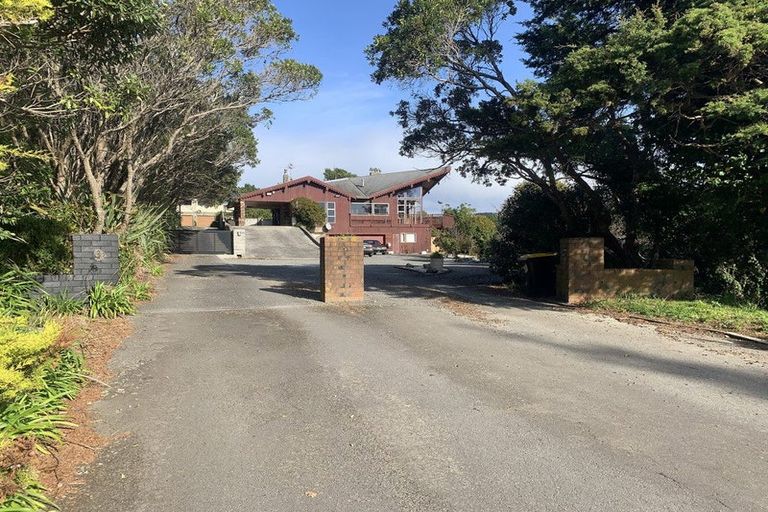Photo of property in 7 Mayfair Place, Tawa, Wellington, 5028