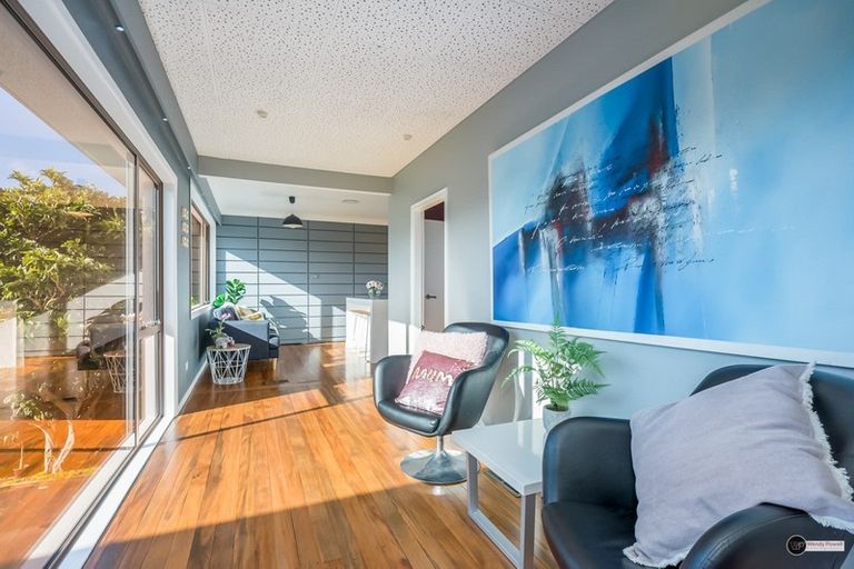 Photo of property in 118a Woburn Road, Woburn, Lower Hutt, 5010