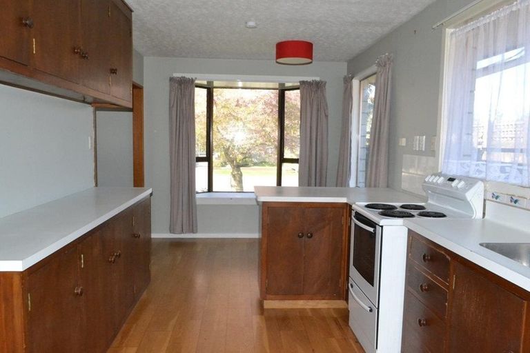 Photo of property in 35 Gibbs Drive, Woodend, 7610