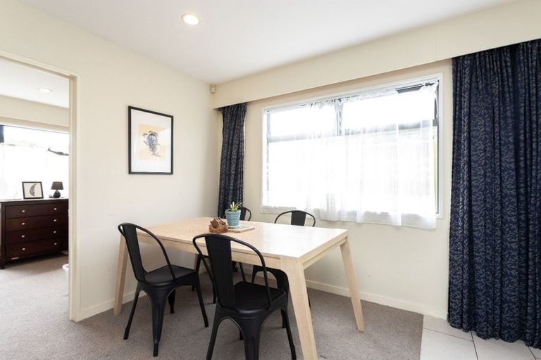 Photo of property in 2/9 Braemar Place, Avonside, Christchurch, 8061