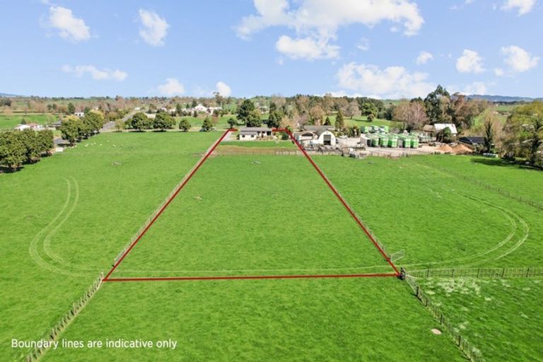 Photo of property in 1 Barker Street, Waihou, Te Aroha, 3393