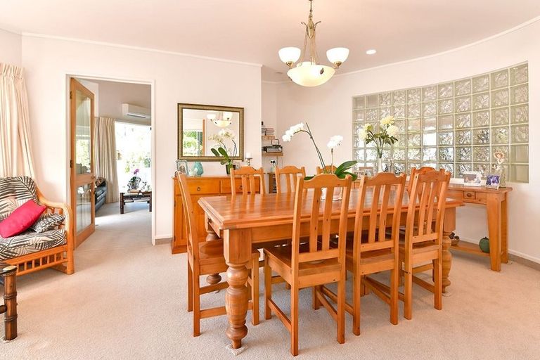 Photo of property in 22 Whale Cove, Stanmore Bay, Whangaparaoa, 0932