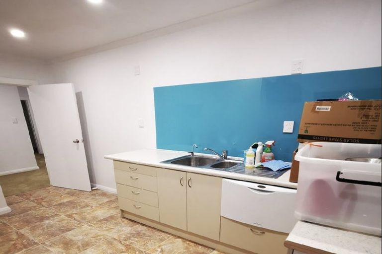 Photo of property in 16 Manuka Street, Hokowhitu, Palmerston North, 4410