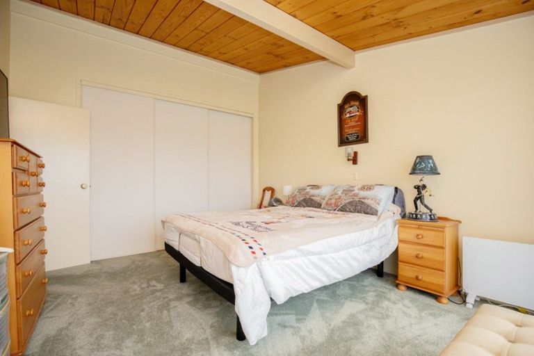 Photo of property in 43 Mahana Road, Ngatea, 3503