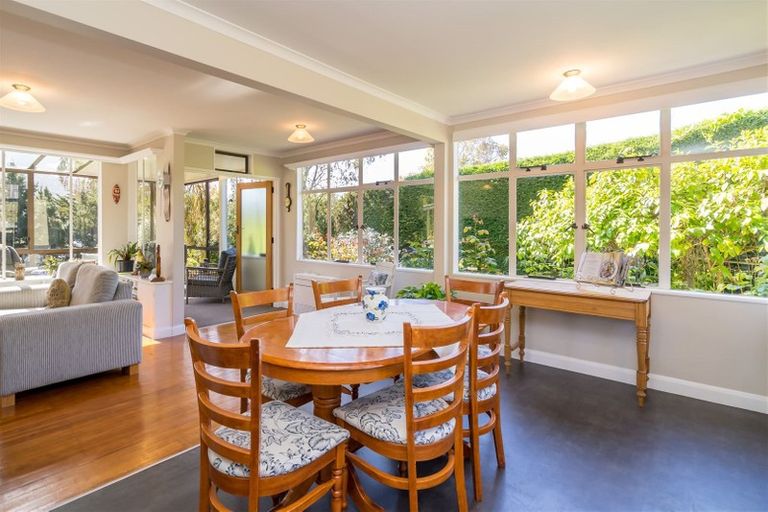 Photo of property in 1 Saint Ronans Road, Macandrew Bay, Dunedin, 9077