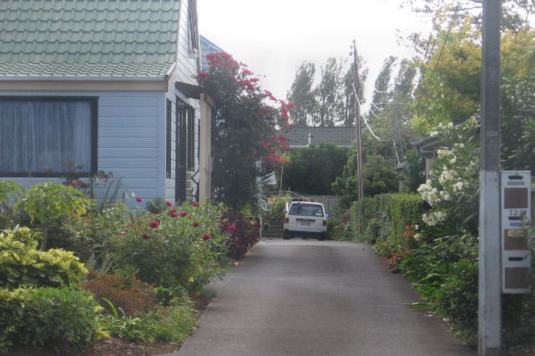 Photo of property in 2/125 Shakespeare Road, Milford, Auckland, 0620