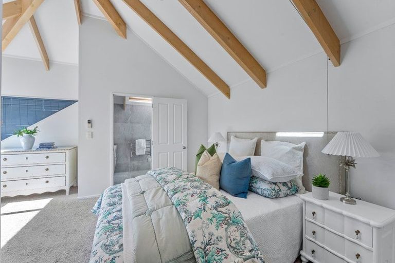 Photo of property in 154a Nile Road, Milford, Auckland, 0620