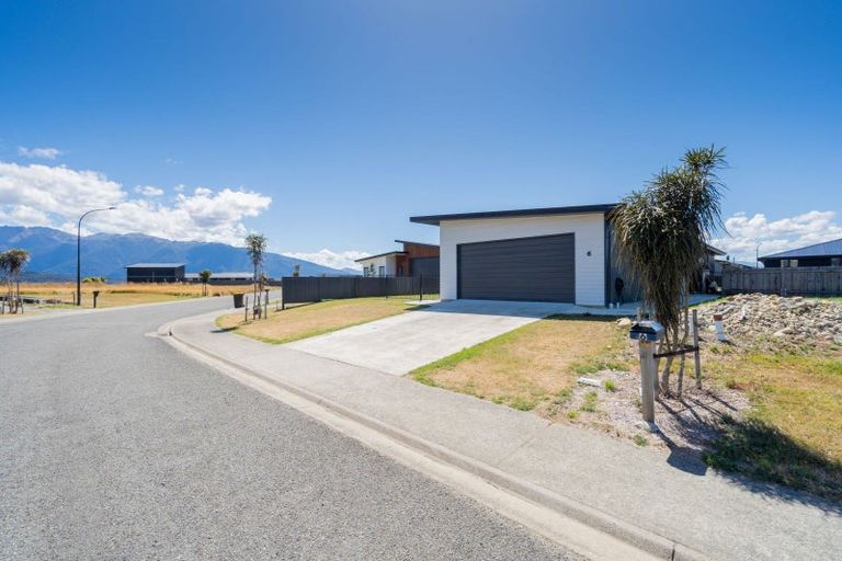 Photo of property in 6 Red Deer Place, Te Anau, 9600
