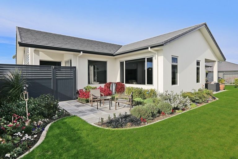 Photo of property in 39 Kapiti Drive, Poraiti, Napier, 4112