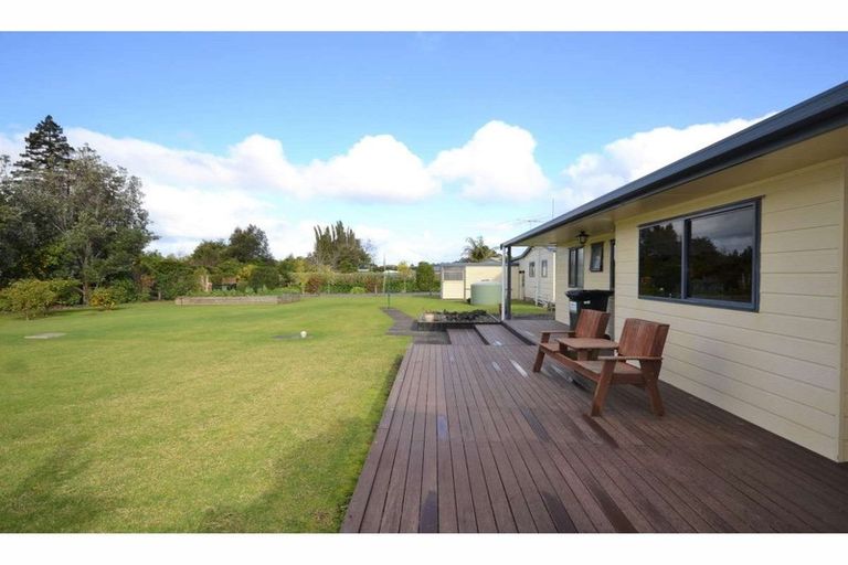 Photo of property in 12 Pa Road, Kerikeri, 0230