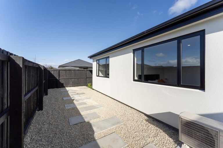 Photo of property in 21 Brooklands Street, Burwood, Christchurch, 8083