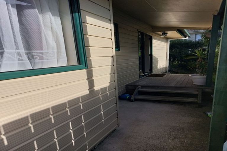 Photo of property in 2/22 Udall Place, Bucklands Beach, Auckland, 2014