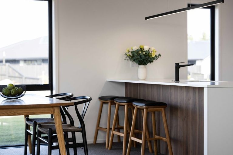 Photo of property in 37 Candlesticks Crescent, Lincoln, 7608