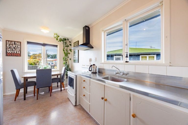 Photo of property in 44 Trinity Crescent, Pirimai, Napier, 4112