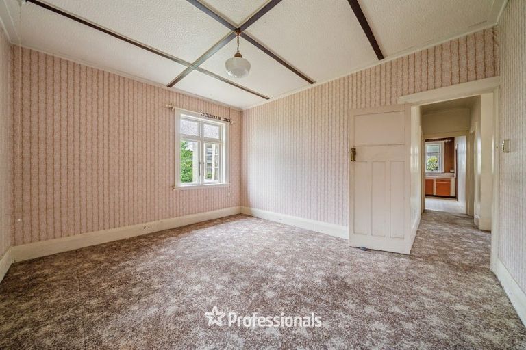 Photo of property in 37 Hardy Street, Waterloo, Lower Hutt, 5011