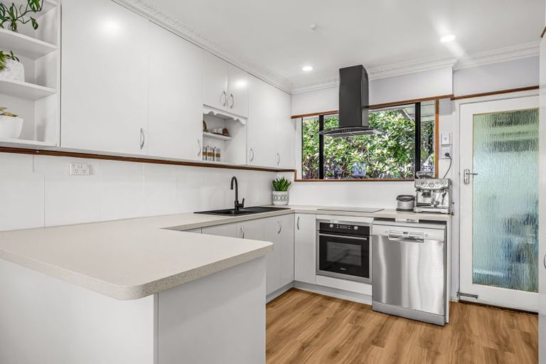 Photo of property in 51 Tosswill Road, Tahunanui, Nelson, 7011