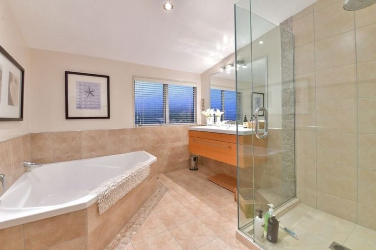 Photo of property in 2 Okoromai Views, Gulf Harbour, Whangaparaoa, 0930