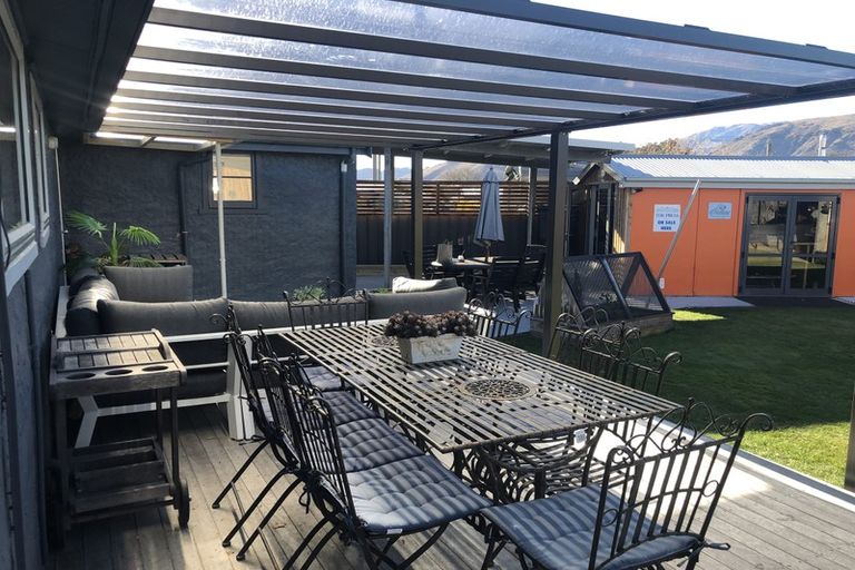 Photo of property in 200 Waitaki Drive West, Otematata, 9412