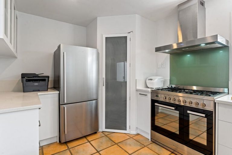 Photo of property in 1/104a Beach Road, Castor Bay, Auckland, 0620