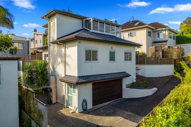 Photo of property in 1/104a Beach Road, Castor Bay, Auckland, 0620