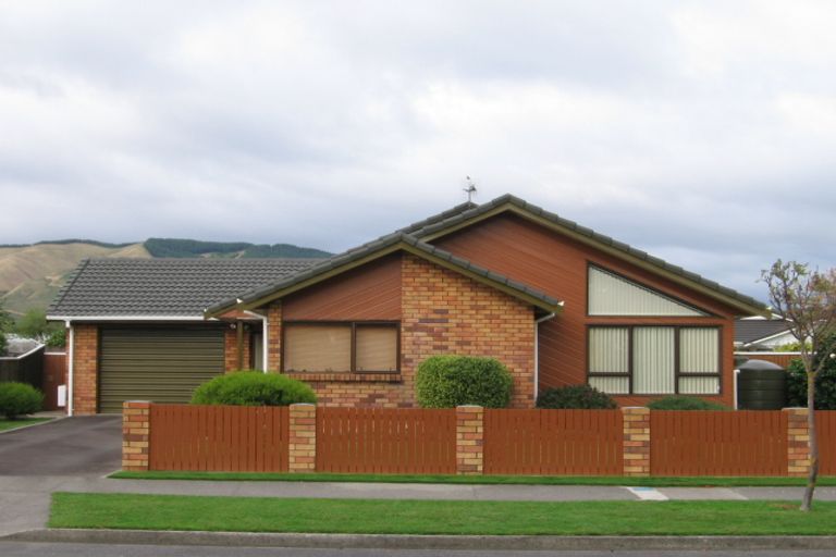 Photo of property in 108 Belvedere Avenue, Waikanae, 5036