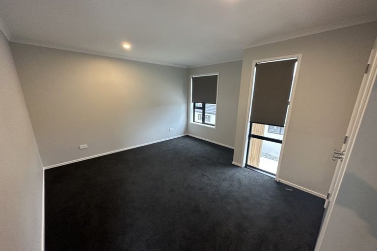 Photo of property in 80 Papatupu Way, Kumeu, 0810
