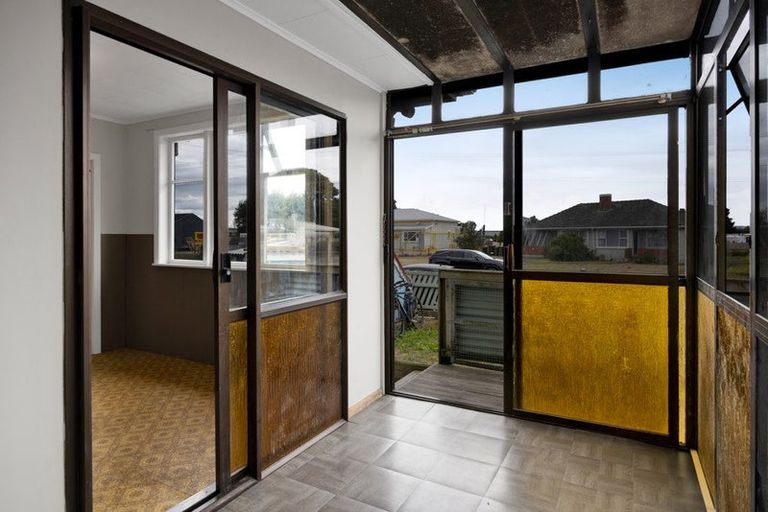 Photo of property in 85 Collins Street, Hawera, 4610