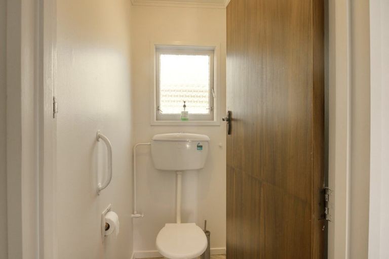 Photo of property in 1/133 Cook Street, West End, Palmerston North, 4410