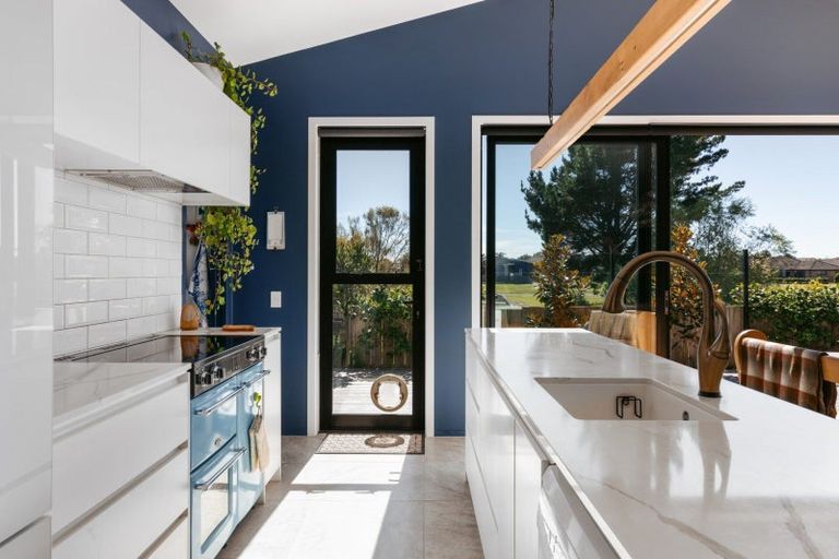 Photo of property in 73 Harding Drive, Papamoa Beach, Papamoa, 3118