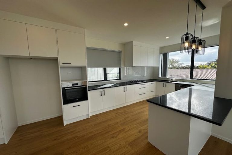 Photo of property in 1/88 Birkenhead Avenue, Birkenhead, Auckland, 0626