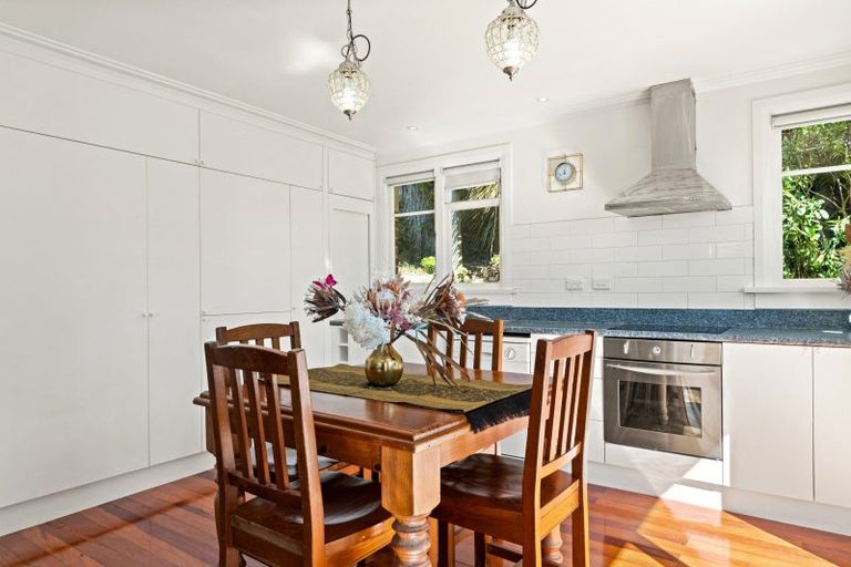 Photo of property in 96 Easther Crescent, Kew, Dunedin, 9012