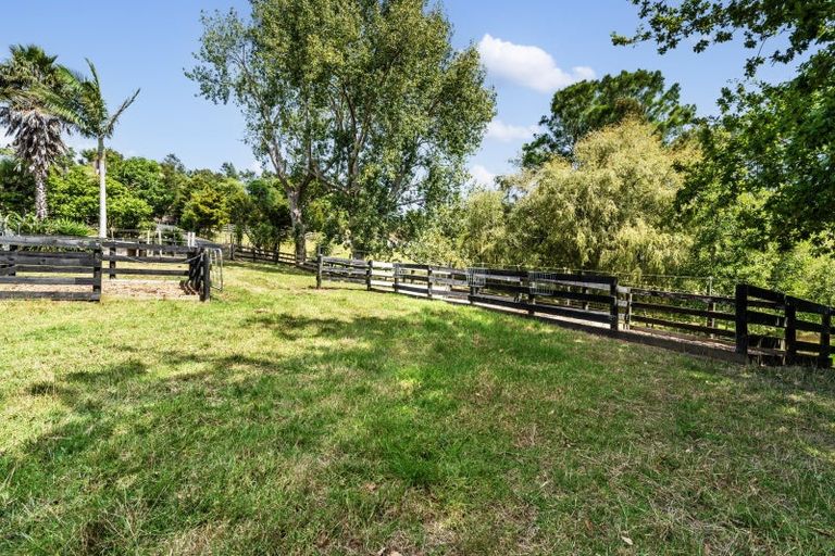 Photo of property in 1539 State Highway 16, Helensville, 0875