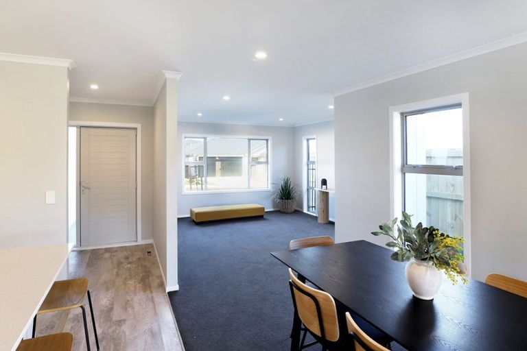 Photo of property in 42 Te Ara O Roimata, Wainuiomata, Lower Hutt, 5014